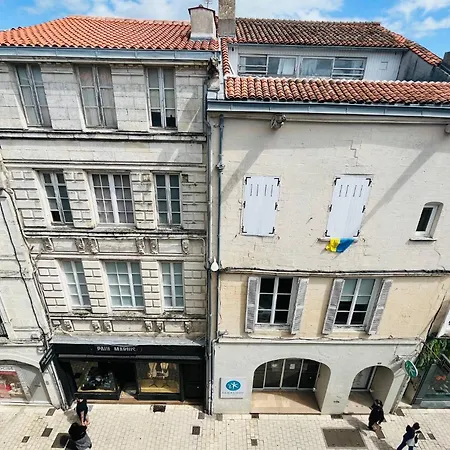 Le Toit Des Merciers - Hypercentre Wifi شقة