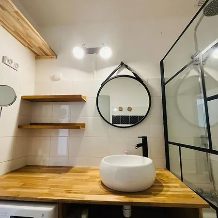 Le Toit Des Merciers - Hypercentre Wifi شقة لا روشيل