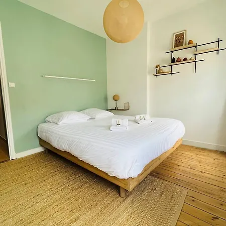 Apartment Le Toit Des Merciers - Hypercentre Wifi La Rochelle (Charente-Maritime)